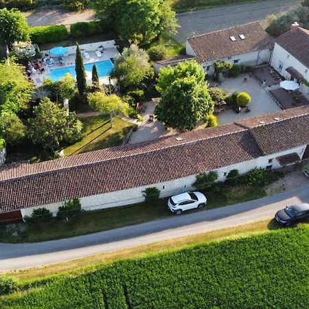 Les Coindries Villa Faye-la-Vineuse Bagian luar foto