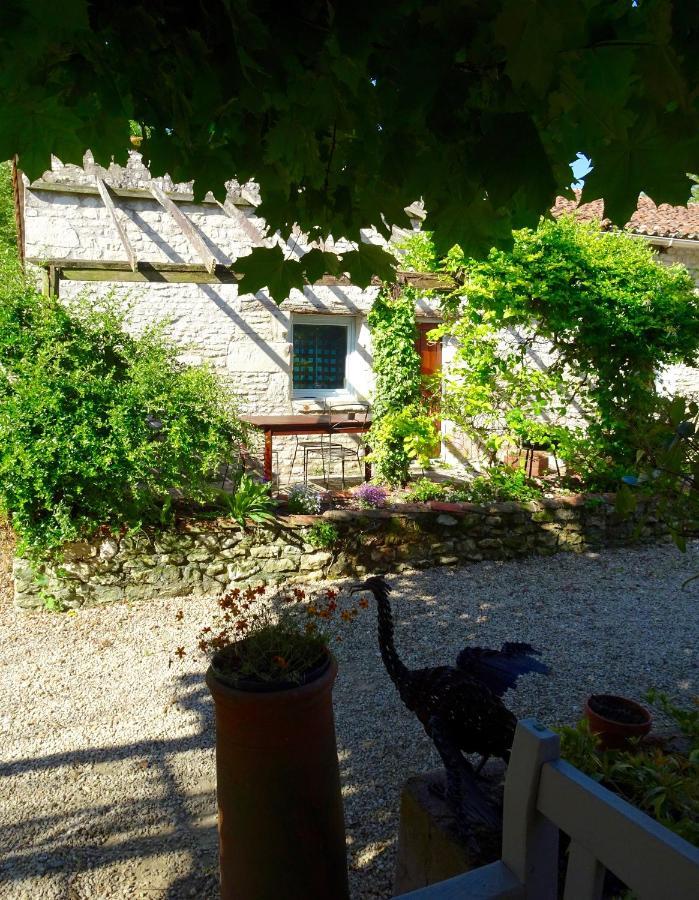 Les Coindries Villa Faye-la-Vineuse Bagian luar foto