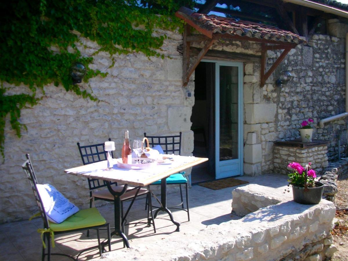 Les Coindries Villa Faye-la-Vineuse Bagian luar foto